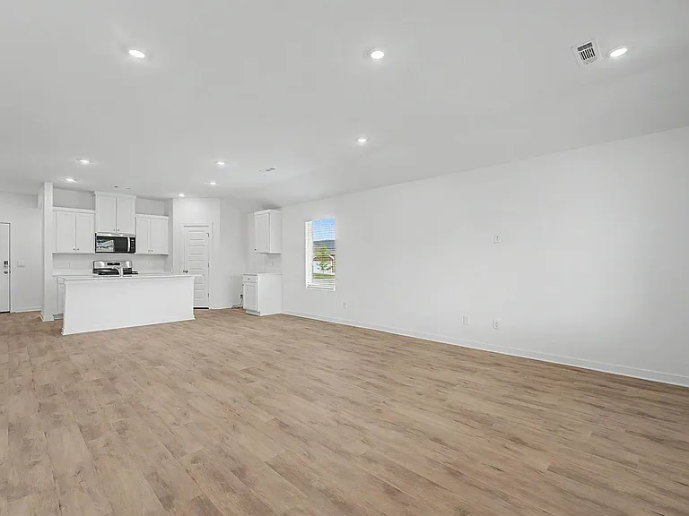 529 Nevada St — Photo 3