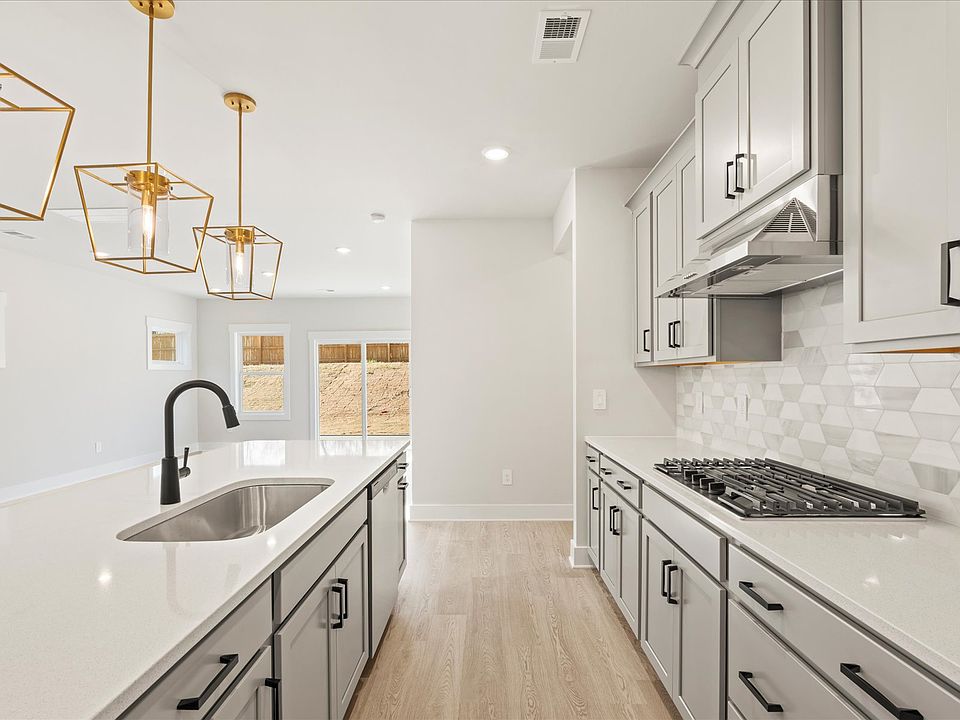 Welcome to the Paisley floorplan at Cedar Shoals - Heritage Collection.