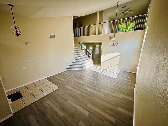 2nd image of 1511 Lobo Mountain Ln