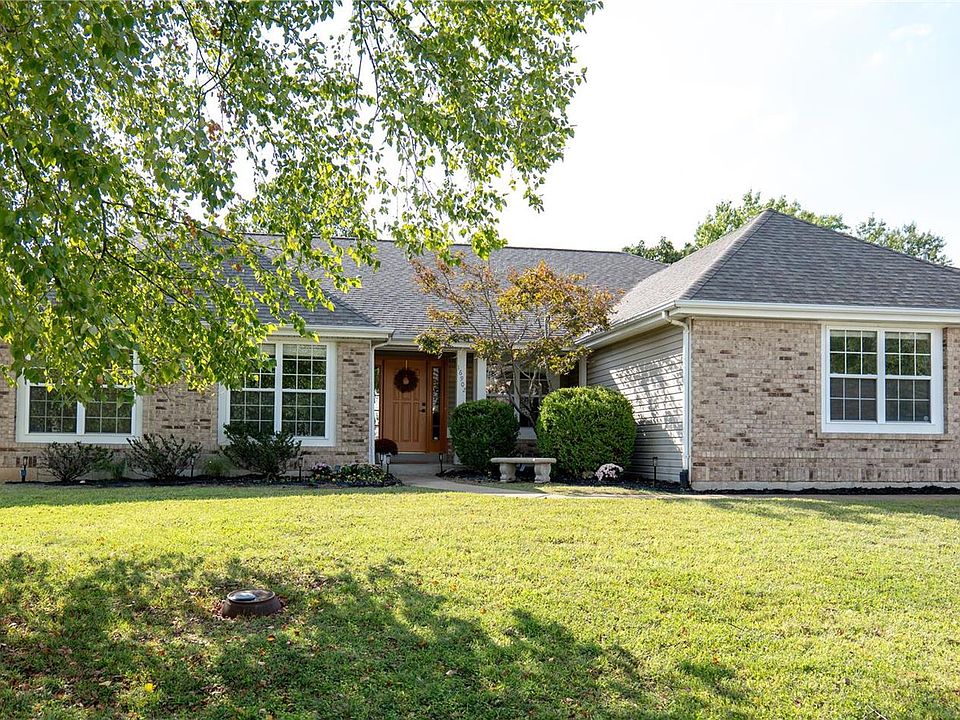 1st image of 16902 Westridge Oaks Dr