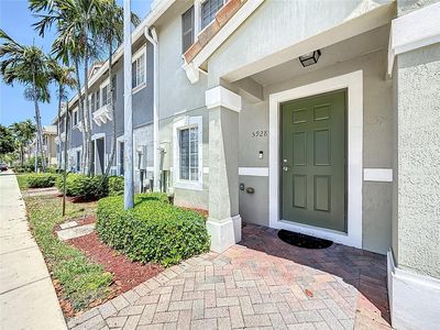 5928 Glasgow Way, Tamarac, FL, 33321