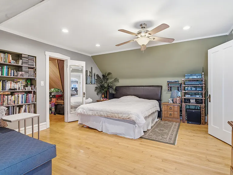 6000 W Byron St #2 — Photo 15