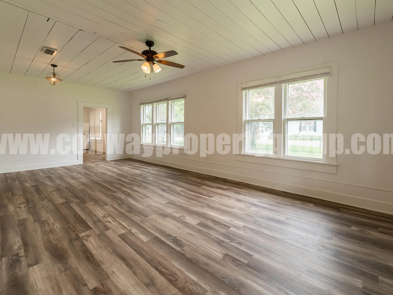 1404 Clifton Street - 1404 — Photo 1