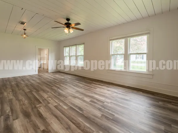 1404 Clifton St, Conway, AR 72034