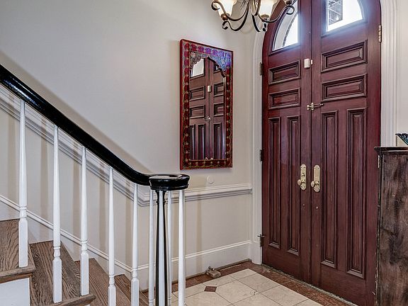 Welcoming entry