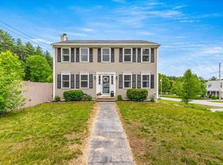 71 Granite St, Hooksett, NH 03106