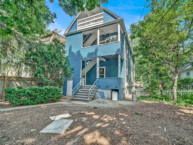 2142 Maple Ave — Photo 16