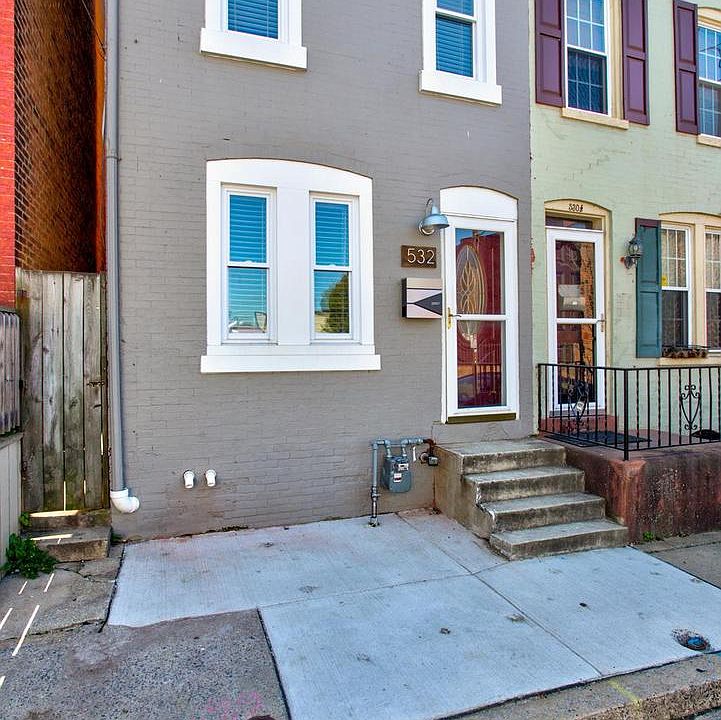 1st image of 532 E Fulton St