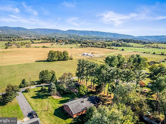 5th image of 98 Cedar Ridge Rd