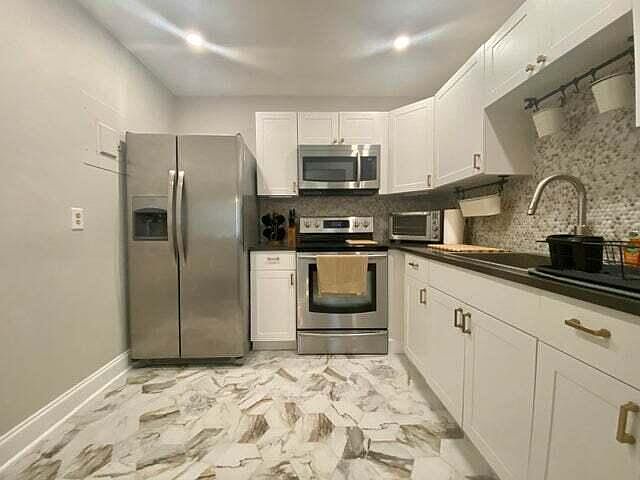 1st image of 274 Saxony Cir #F