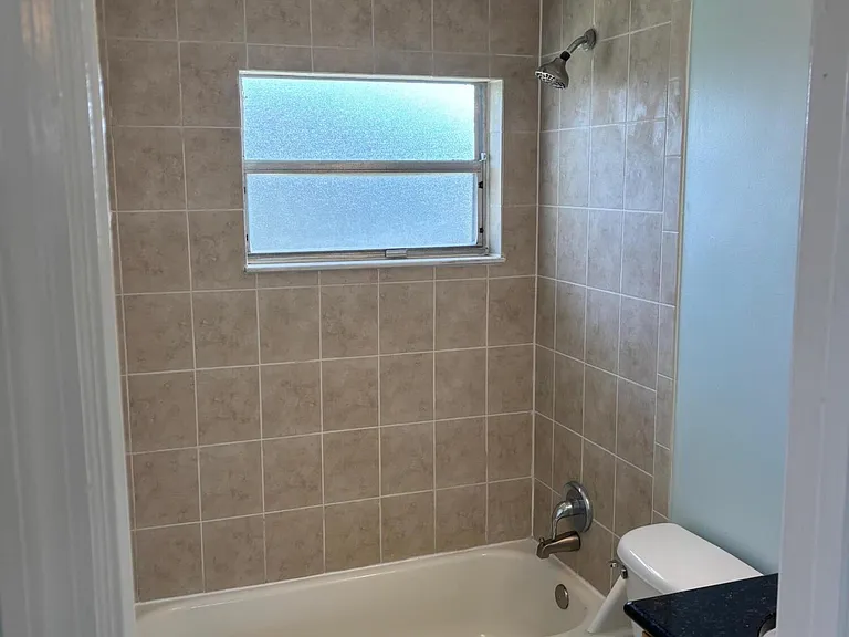 306 Johnson Ave #5 — Photo 7