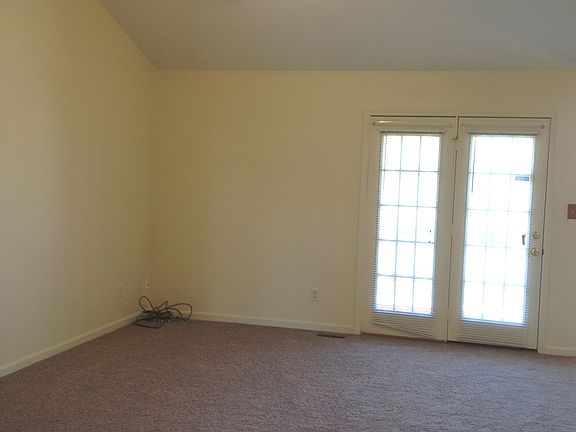 3rd image of 281 Dogwood Run