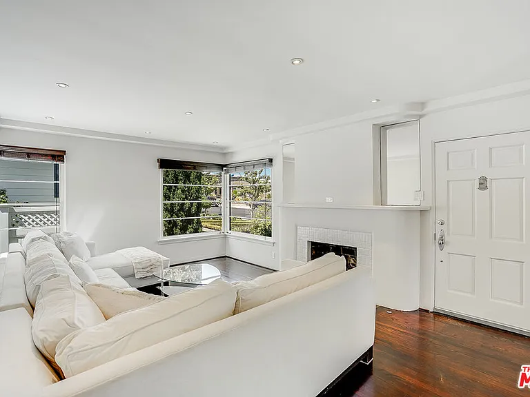 2128 Ashland Ave — Photo 4