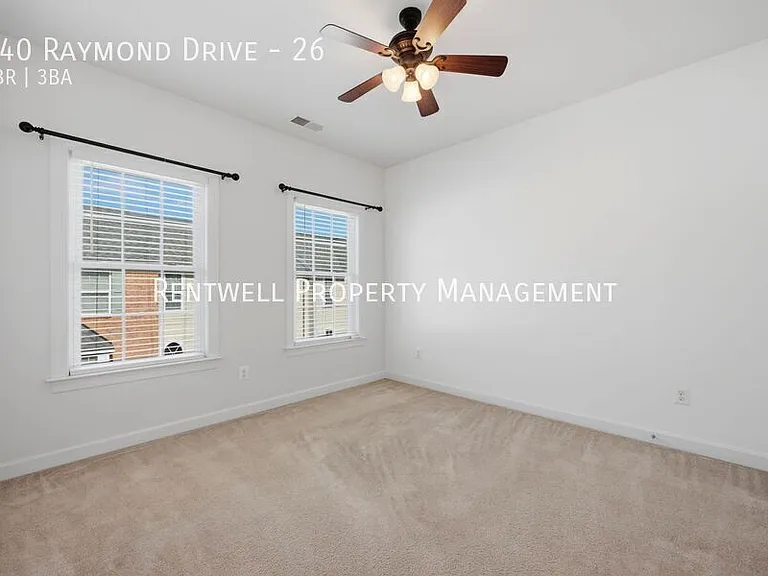 540 Raymond Dr #26 — Photo 21