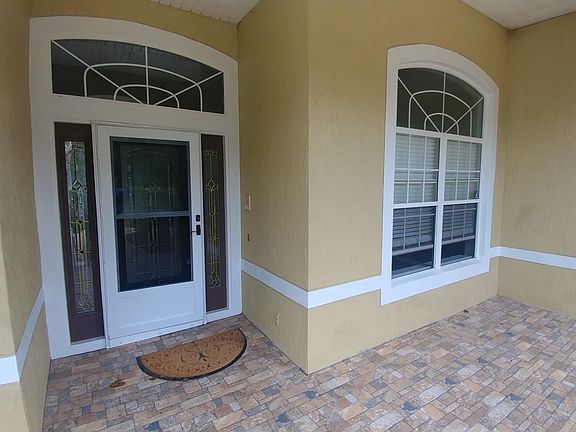 5th image of 8955 Hampton Landing Dr E