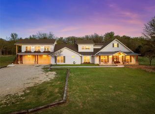 310 Rabbit Hl, Lorena, TX 76655