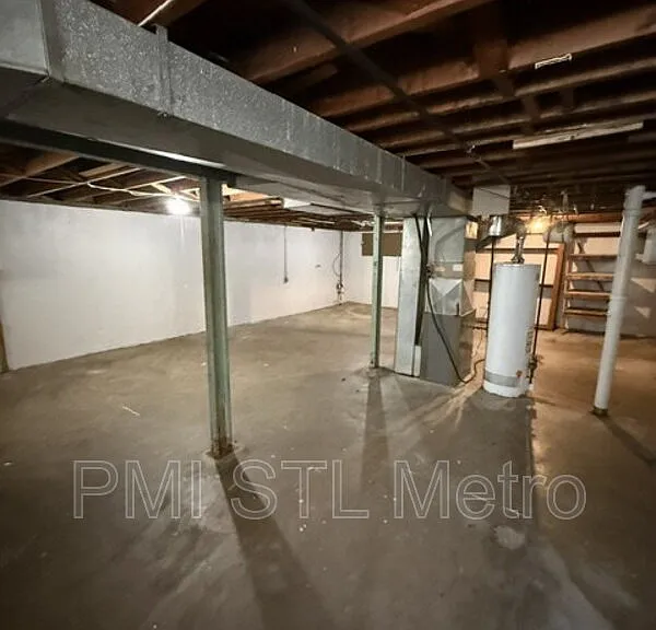 1254 Roxton Dr — Photo 9