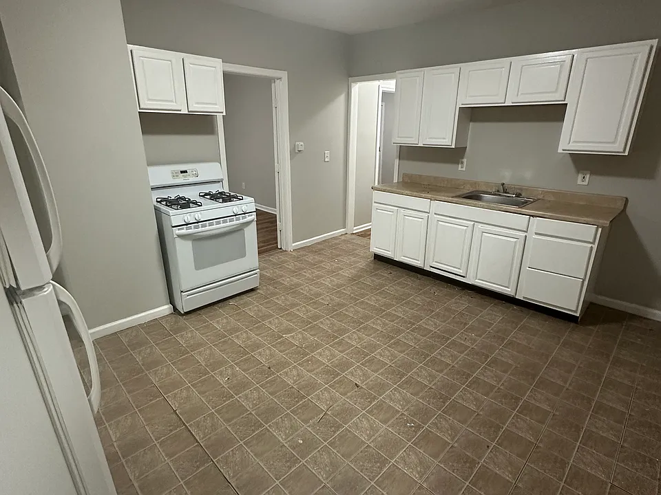 433 Greenwich Ave #1