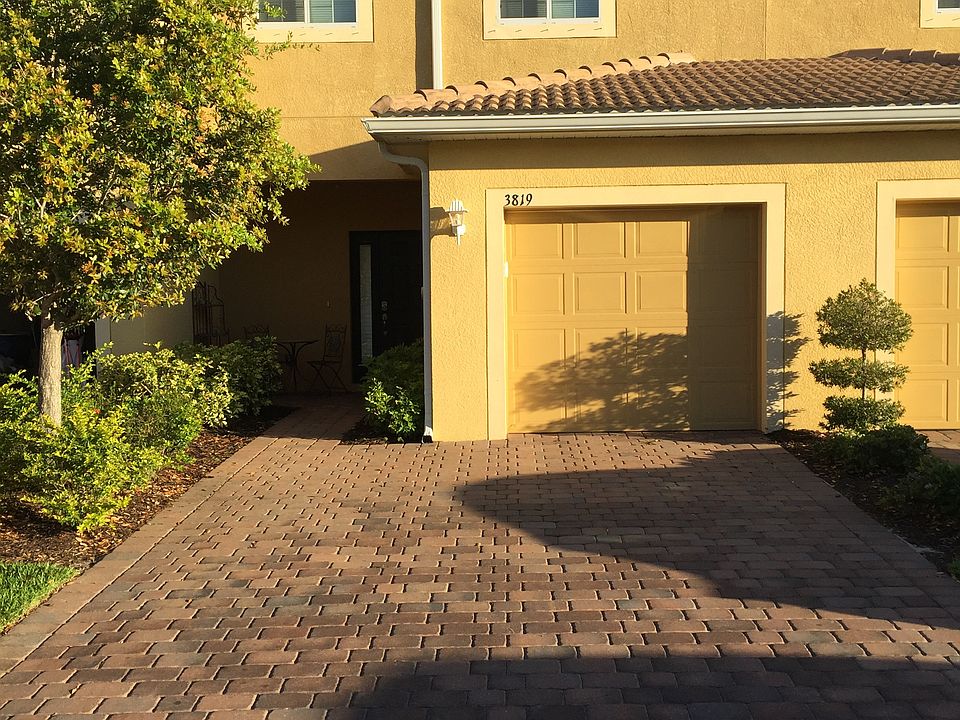 2nd image of 3819 Clearbrook Ln