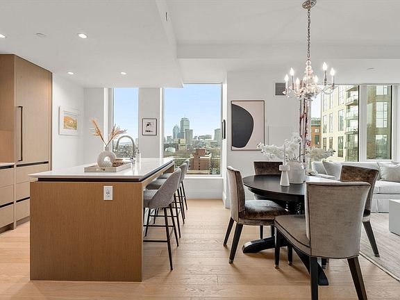 3rd image of 380 Harrison Ave #1118