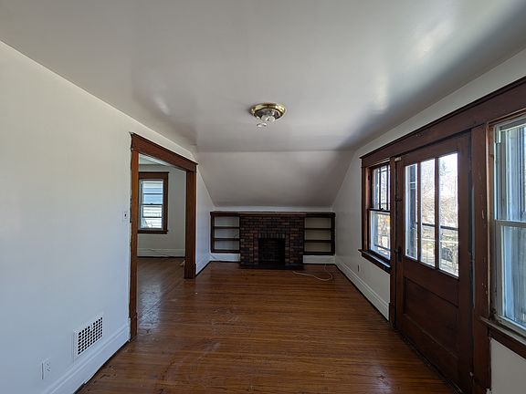3rd image of 507 Lisbon Ave