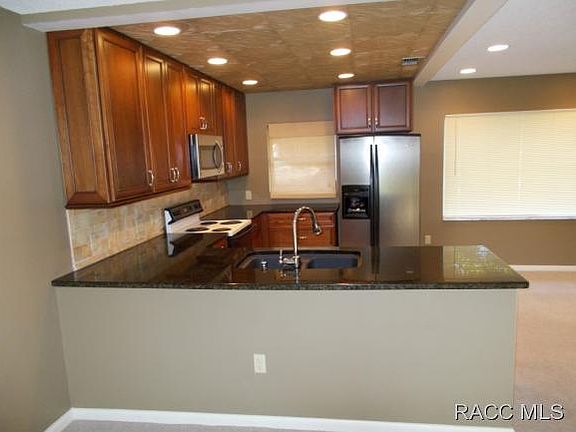 3rd image of 11584 W Kingfisher Ct