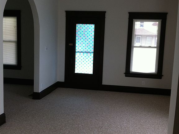 2nd image of 3916 E 42nd St