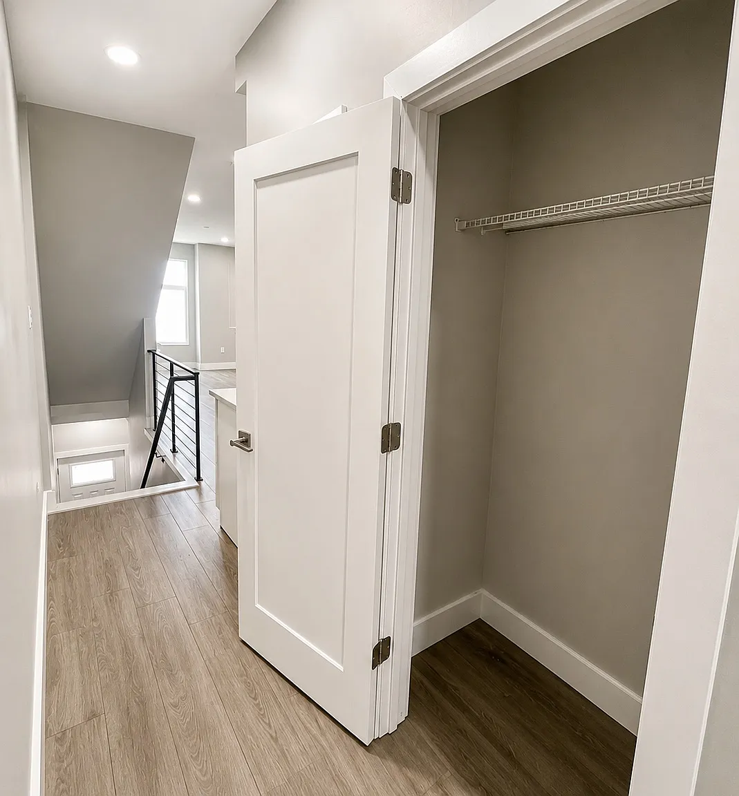 1727 Ingersoll St — Photo 3