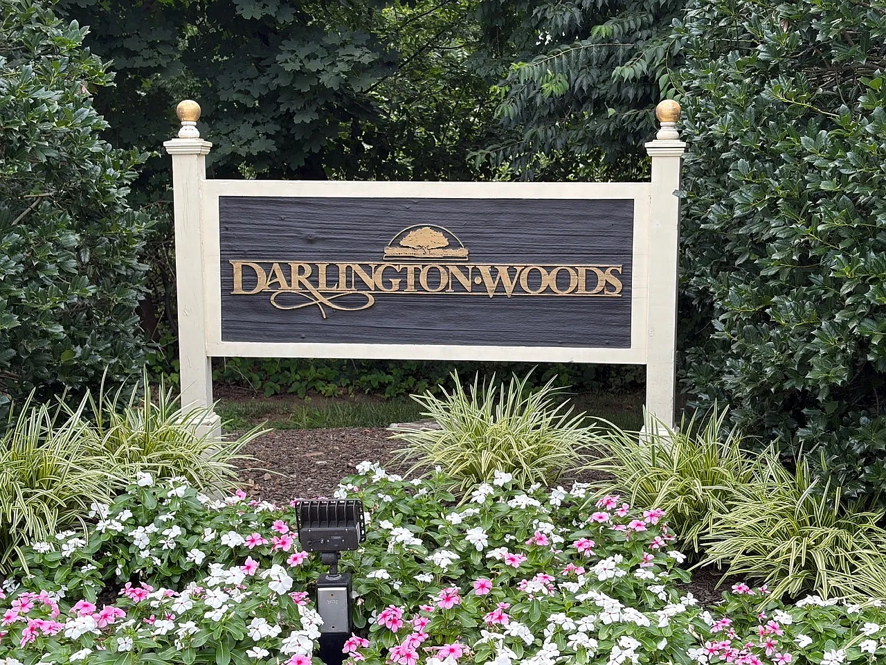 2 bed, 2.5 bath, 1456 sqft, $2,800 — Photo 2