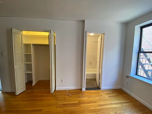 Rented by Waverly Realty Associates | media 7