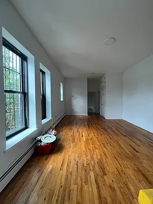 Rented by Hagstrom Management Inc | media 24