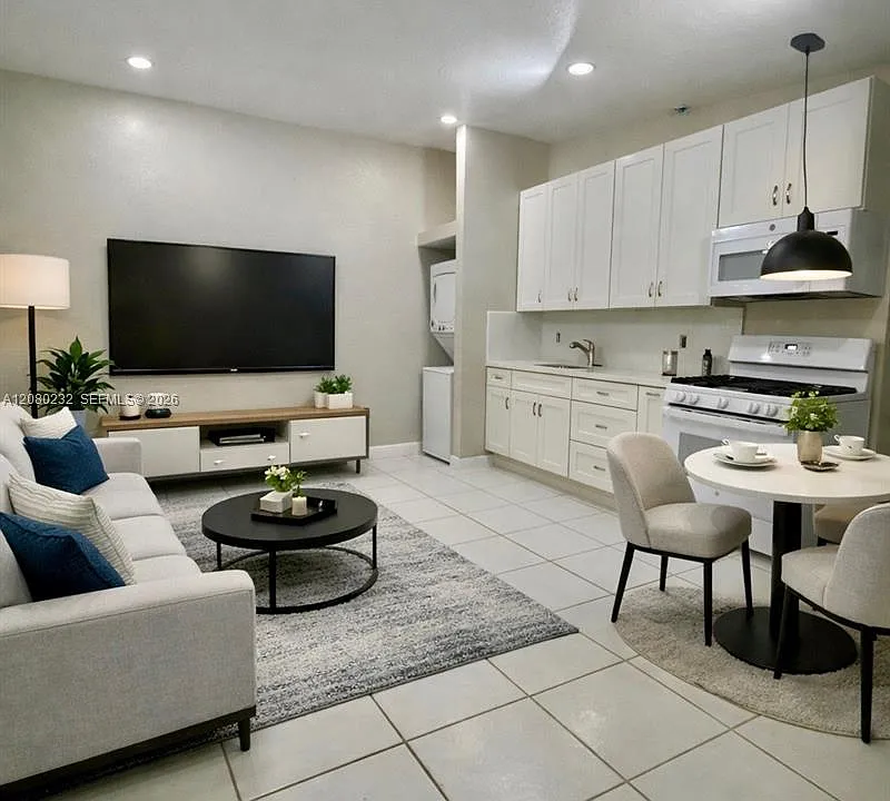 255 W 64th St