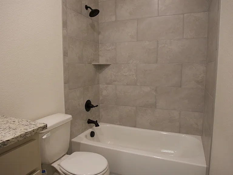 4119 Long Creek Ln #B — Photo 15