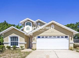 913 Redwood St, Daytona Beach, FL 32117