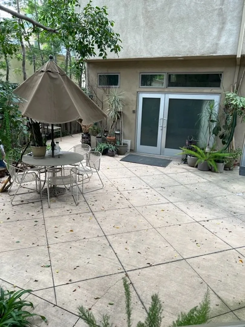 Home-Sweet-Home Vibe in Harper Ave! — Photo 2