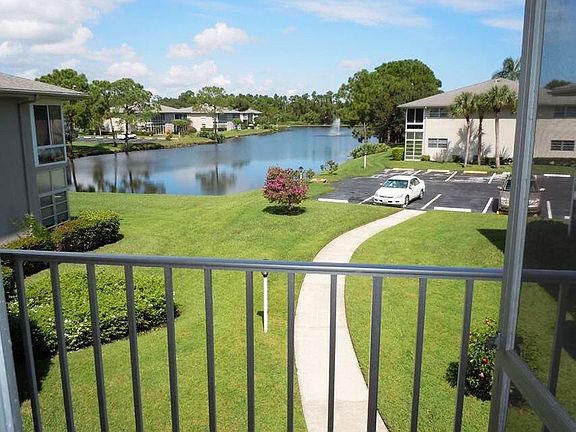 2nd image of 7 Lake Vista Trl APT 204