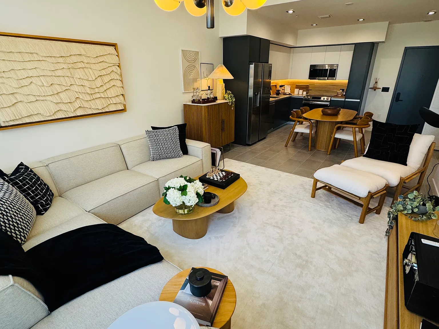 1 bed, 750 sqft, $2,450 — Photo 4
