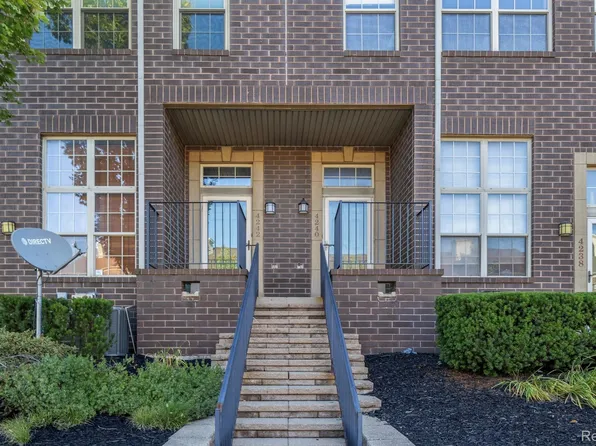 4242 Schaefer Rd, Dearborn, MI 48126
