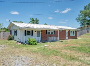 188 Windy Hill Dr, Forest City, NC 28043