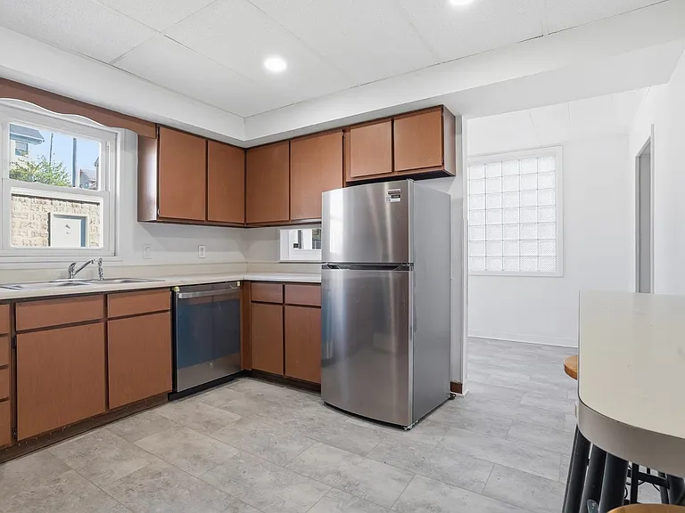 346 E 12th Ave #1 — Photo 13