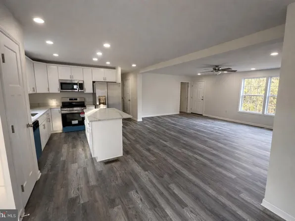 485 Toll House Rd, Maurertown, VA 22644