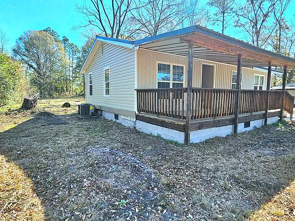 3rd image of 858 Augusta Rd