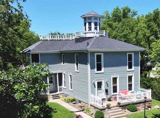 1715 Tremont St, Cedar Falls, IA 50613