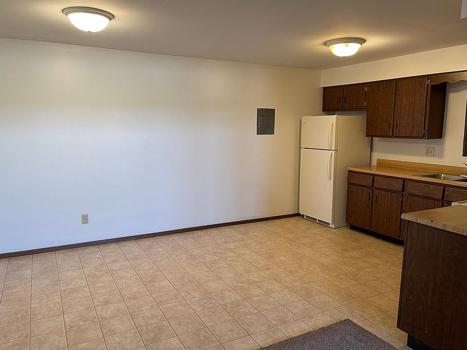 1st image of 750 W Bethel Dr #4