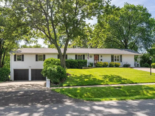 5101 Ampthill Dr, Alexandria, VA 22312