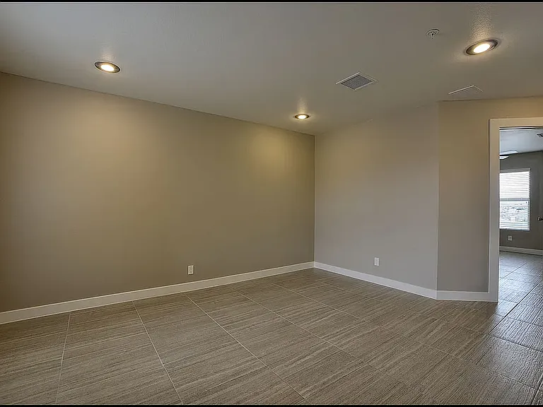 Moderno Village Apartments and Town Homes — Photo 30