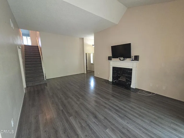204 Cordova St — Photo 5