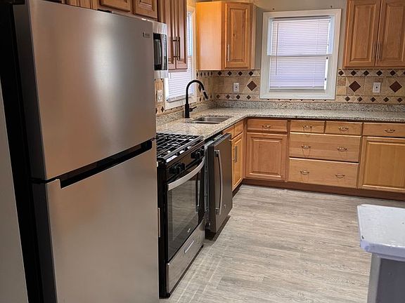 4th image of 800 Todd Ave #800