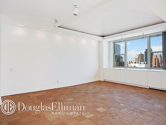 4th image of 245 E 54th St APT 30F