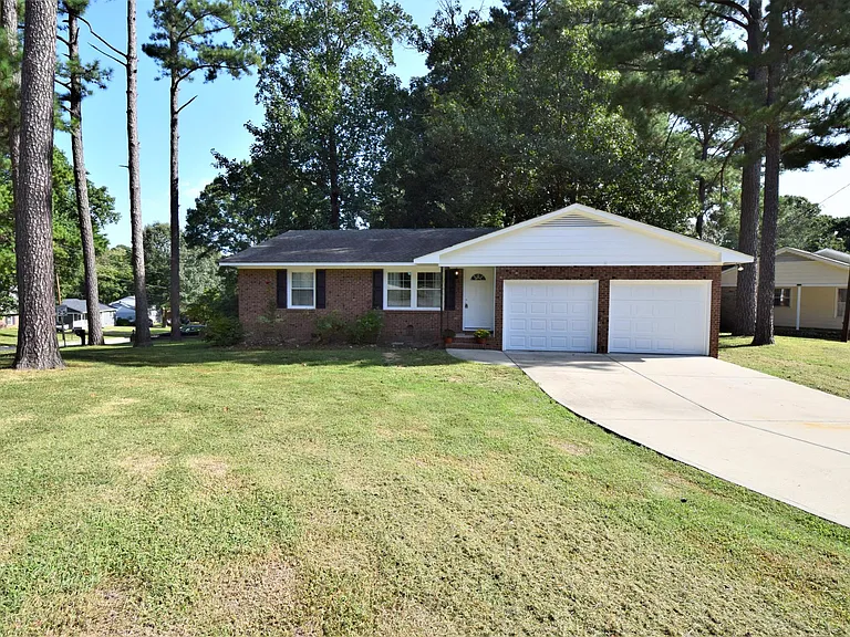 2316 Sierra Dr — Photo 6